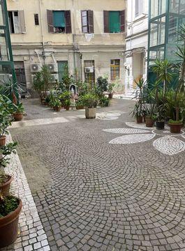 Stanza in Affitto in Corso Giuseppe Garibaldi a Napoli