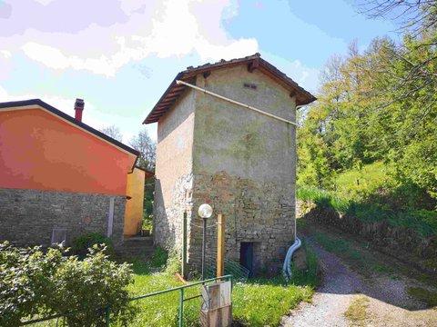 Casale/cascina in via Montalbano, Firenzuola