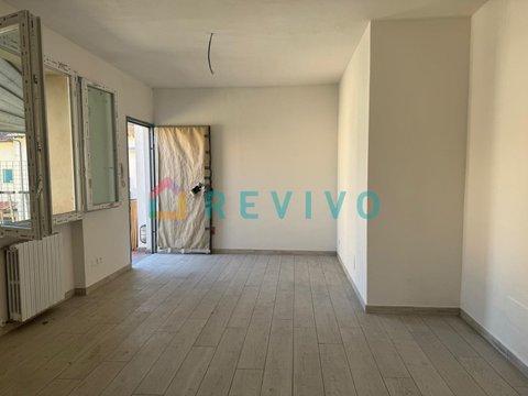 Appartamento su due piani in via Matteo Renato Imbriani, s.n.c, Centro-Stazione, Sesto Fiorentino