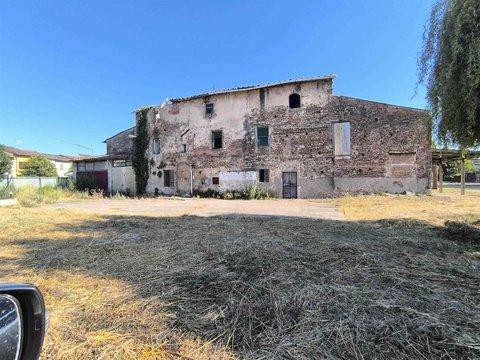 Casa rurale a Brozzi - Quaracchi, Firenze