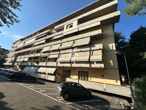 Quadrilocale in via Gaetano Donizetti, 85, Casellina, Scandicci