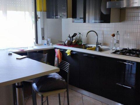 Trilocale in via Trieste, 108, San Leonardo, Parma