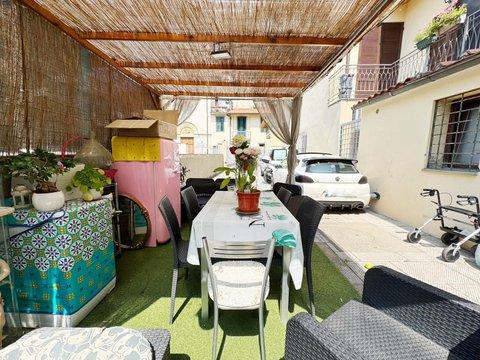Appartamento su due piani in via Vittorio Veneto, s.n.c, Centro, Campi Bisenzio