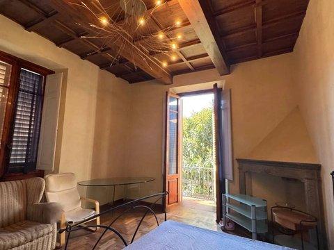 Casa indipendente in piazza Umberto I, Rufina