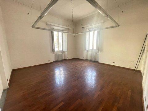 Appartamento in via Lorenzo Il Magnifico, Statuto - Vittoria, Firenze