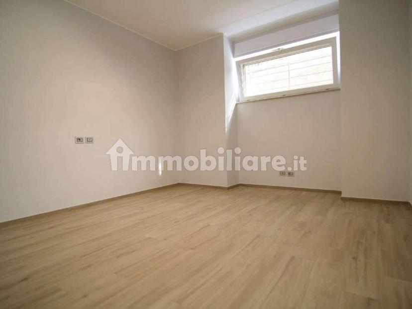 Bilocale via Antonio Bosio  12, Bologna, Roma