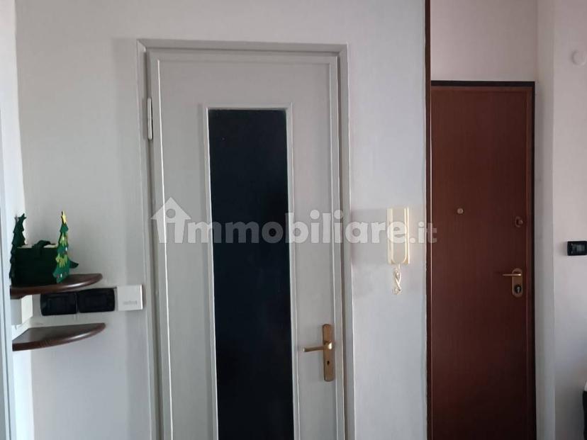 Bilocale via Veglia 10, Santa Rita, Torino