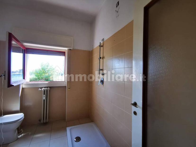 Bilocale via Sulmona,11, Bologna - Sulmona, Milano