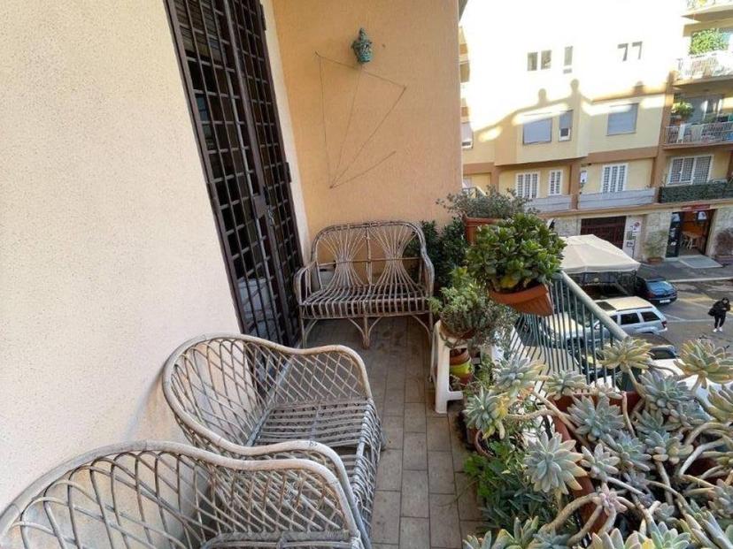 Appartamento via Oreste Tommasini 59, Bologna, Roma
