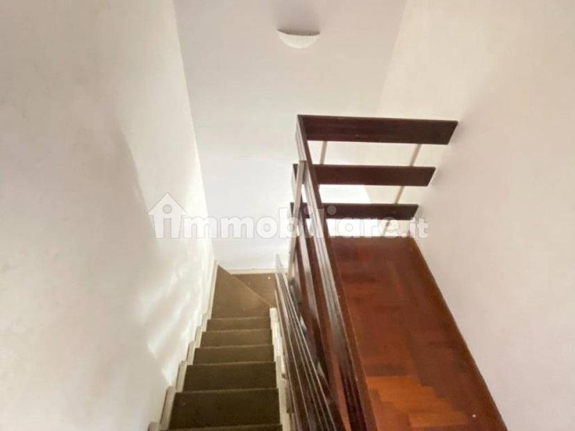 Trilocale via Giuseppe Perego 76, Mostacciano, Roma