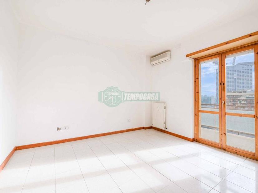 Trilocale via Lione 8, Torrino, Roma