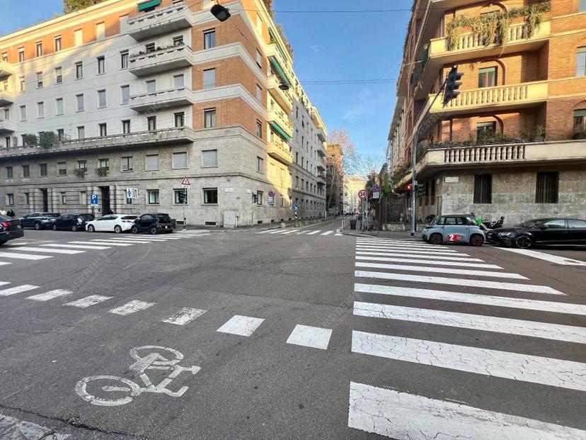 Bilocale via Montebello 27, Turati, Milano