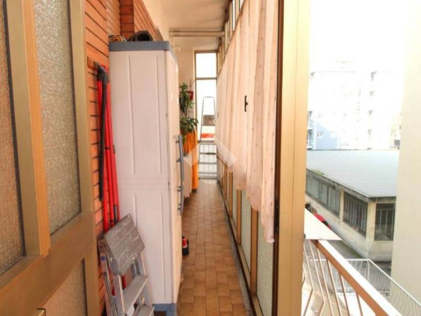 Trilocale via Monteponi 40, Mirafiori Sud - Strada del Drosso, Torino