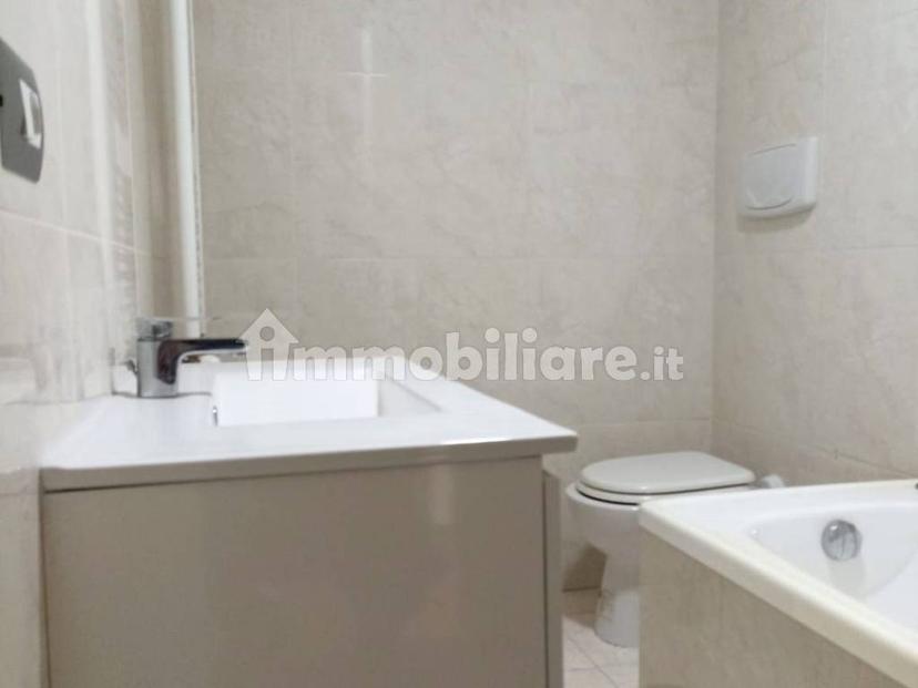 Bilocale via Carlo Alberto Pizzini 26, Infernetto, Roma