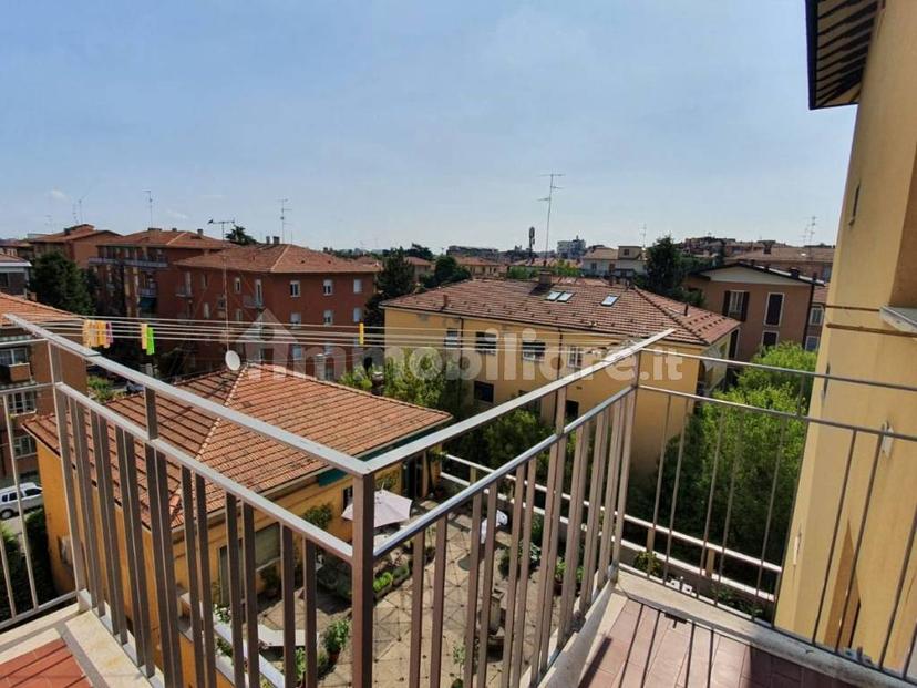 Stanza doppia via Eugenio Curiel, Bologna