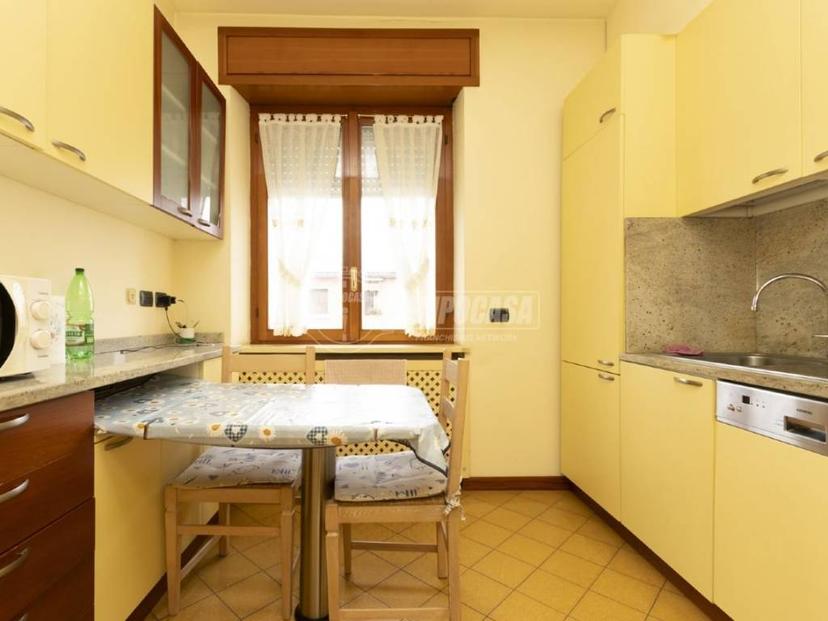 Bilocale viale delle Rimembranze di Greco 39, Cascina dei Pomi, Milano