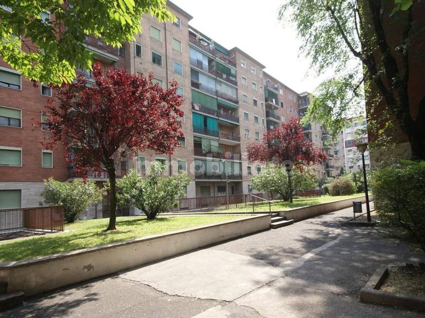 Bilocale via Gerolamo Forni,72, Comasina, Milano