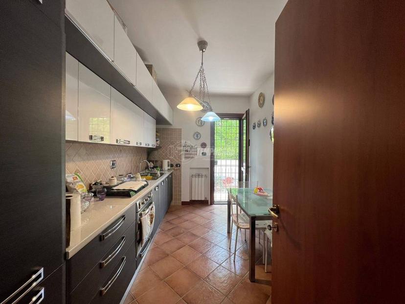Villa plurifamiliare via della Lesca, Acilia 6/a, Acilia, Roma