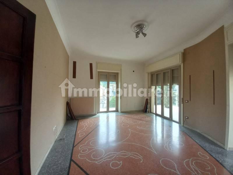 Quadrilocale viale Cavalleggeri d'Aosta, Fuorigrotta, Napoli