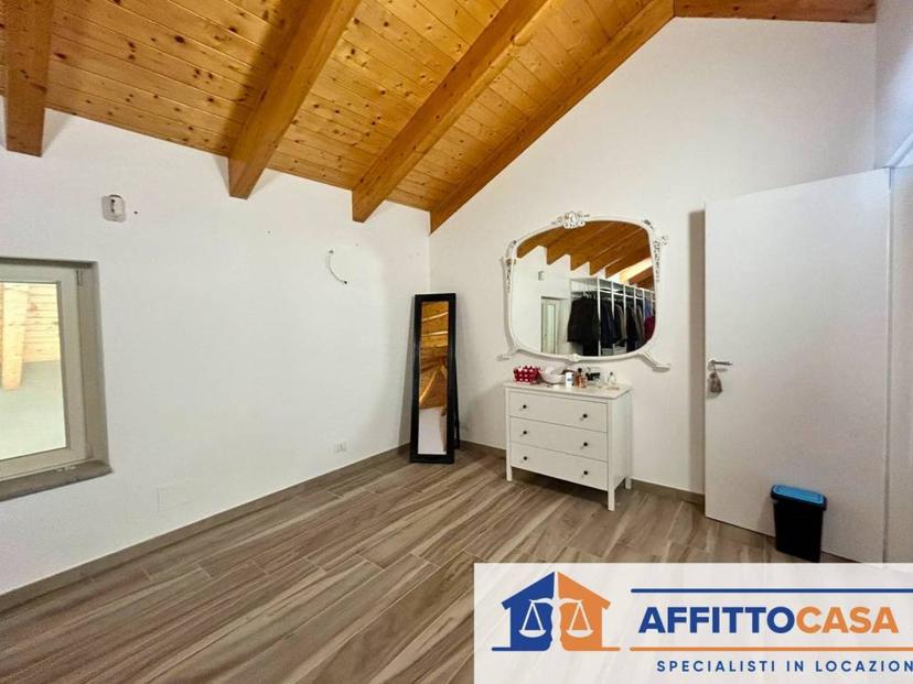 Villa bifamiliare, nuova, 260 m², Santa Brigida, Moncalieri