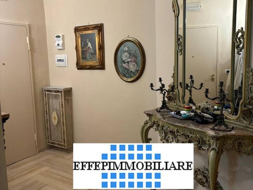 Trilocale viale Colli Aminei, Colli Aminei - Capodimonte, Napoli