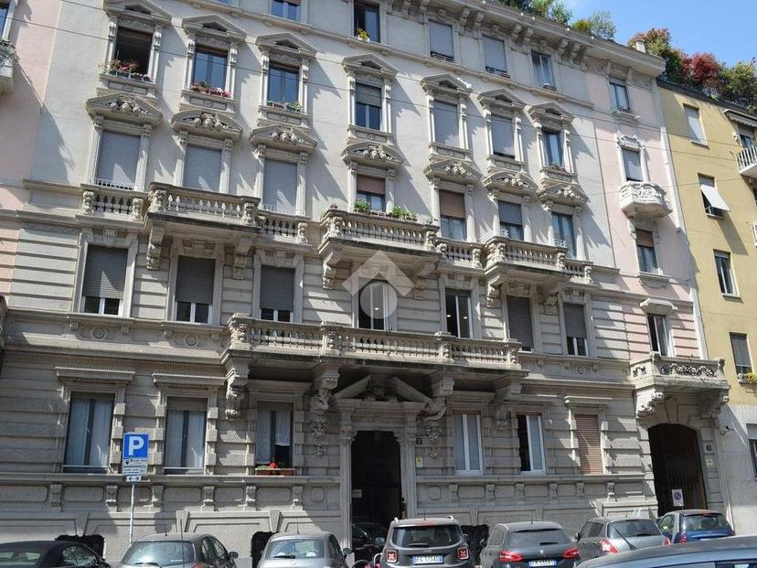Trilocale via Leopoldo Cicognara 7, Plebisciti - Susa, Milano