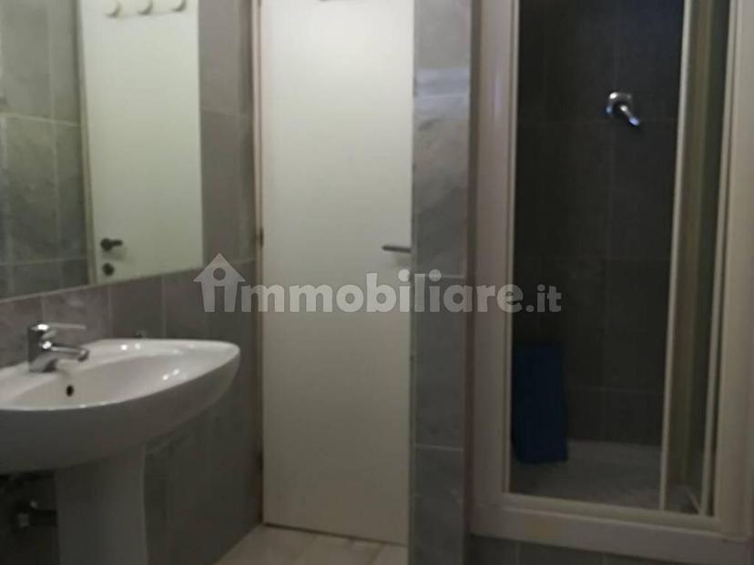 Stanza doppia via Solferino 45, Bologna