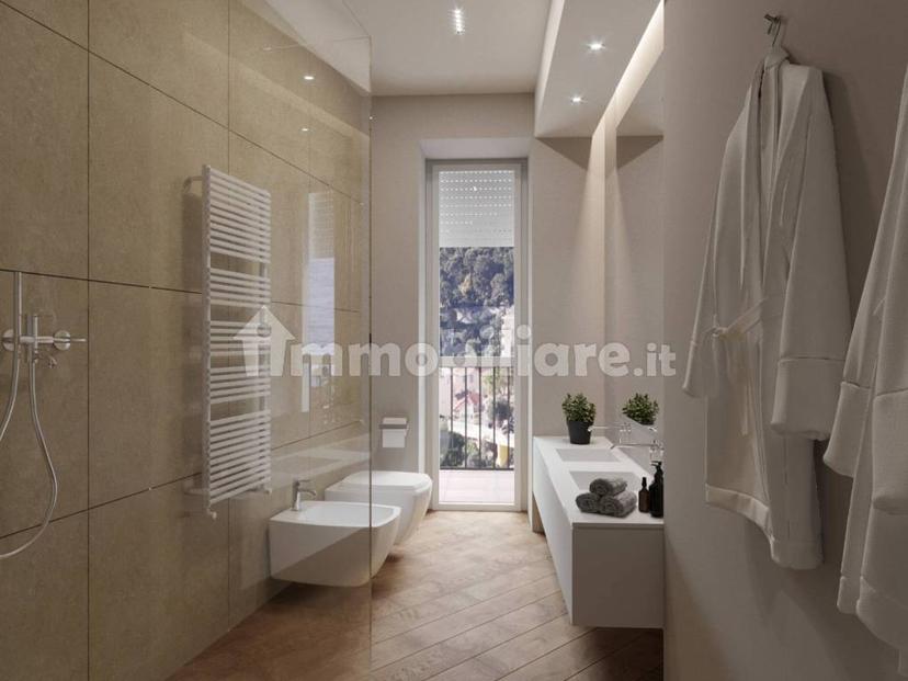 Quadrilocale viale Tunisia 21, Porta Venezia, Milano