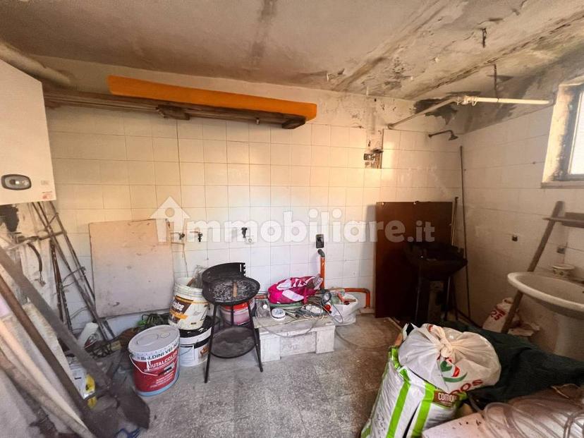 Bilocale via Bari 96, Villalba, Guidonia Montecelio