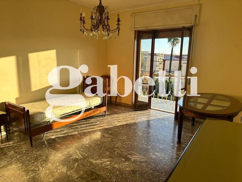 Appartamento via Armando Diaz 77, Portici