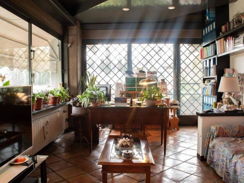 Appartamento buono stato, su più livelli, Camilluccia - Farnesina, Roma