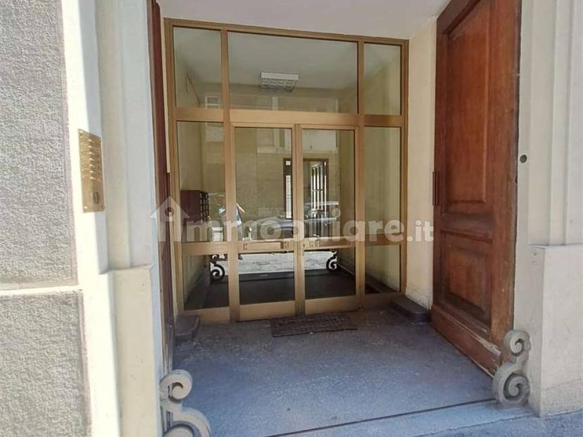 Bilocale via Lodi, 1, Aurora, Torino