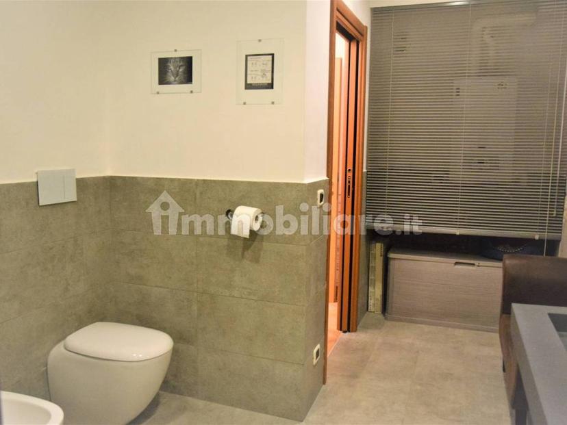 Villa a schiera via Alberto Mario, Savena, Bologna