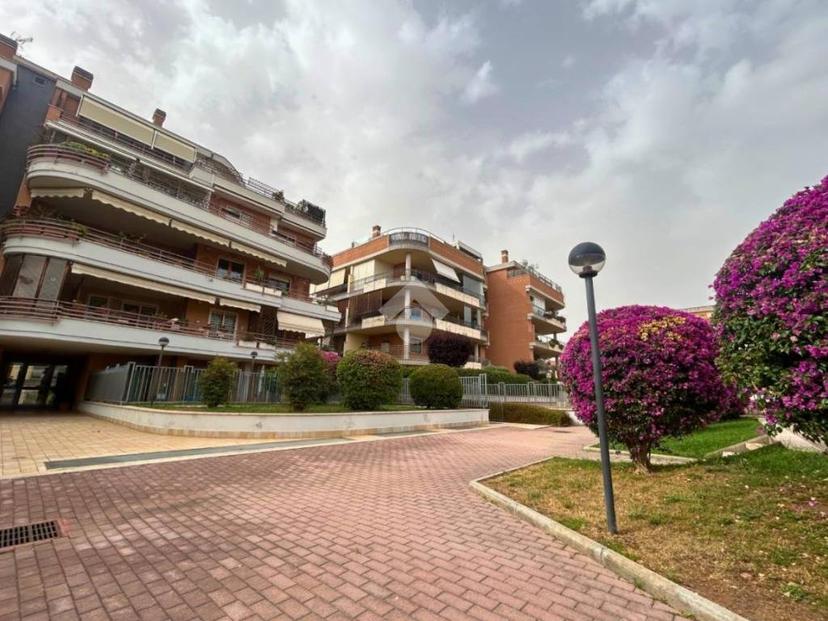 Appartamento via Andrea Cascella 3, Mezzocammino, Roma