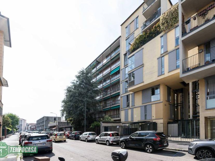Bilocale via Stefanardo da Vimercate 23, Gorla, Milano