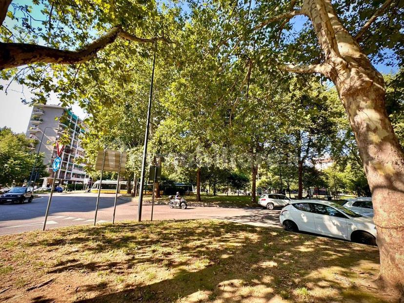 Trilocale piazza Carlo Caneva 5, Sempione, Milano