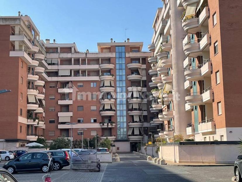 Bilocale via di Acilia 221, Acilia, Roma