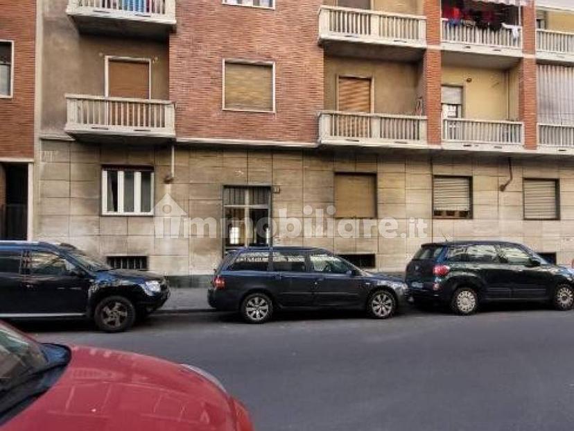Trilocale via Francesco Baracca 55, Borgo Vittoria, Torino