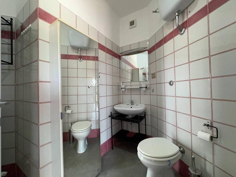 Trilocale via Mar della Cina, Torrino, Roma
