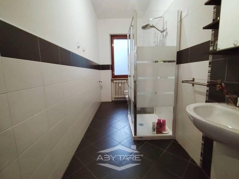 Quadrilocale via Lesegno 79, Santa Rita, Torino