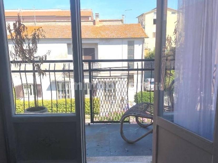 Quadrilocale via Arquà Petrarca, Osteria Nuova, Roma