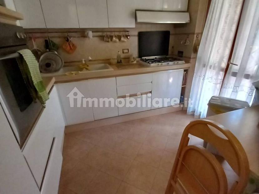 Villa a schiera via Pietro Ubaldo Angeletti 26, Collina delle Muse, Roma