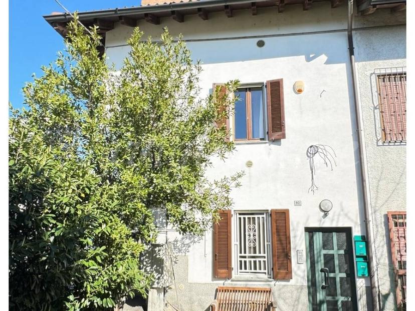 Quadrilocale ottimo stato, su più livelli, Carugate
