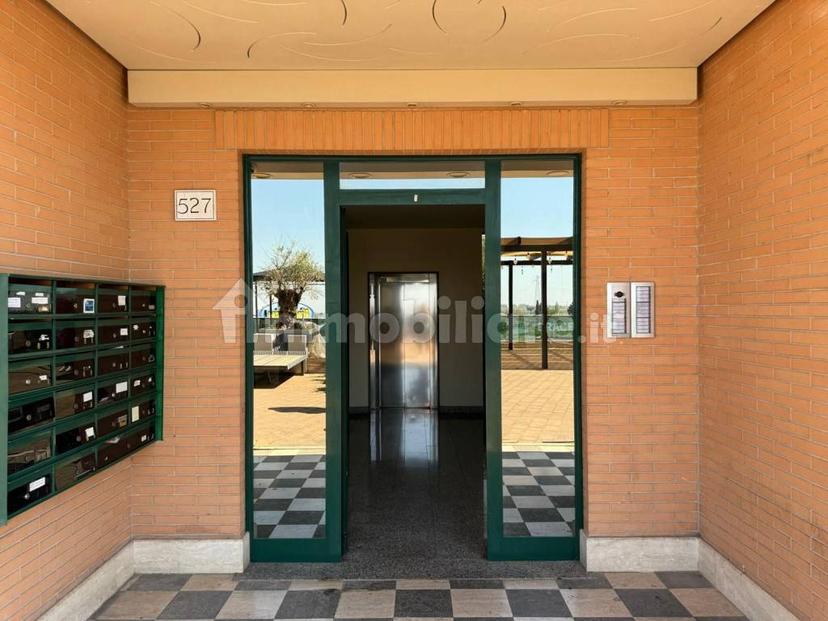 Bilocale via Anagnina 527, Morena, Roma