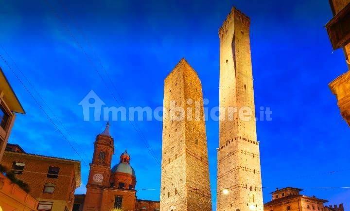 Appartamento via Mascarella 10, Irnerio, Bologna