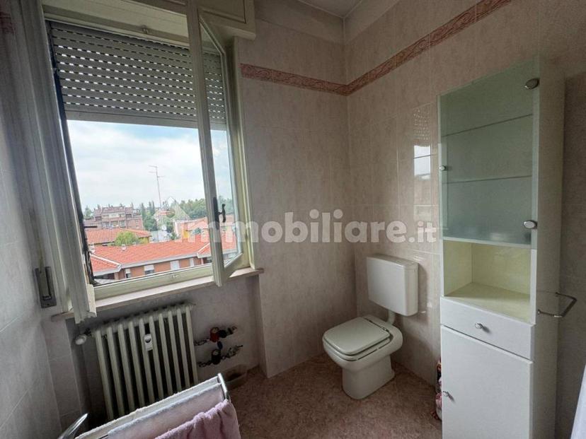 Quadrilocale ottimo stato, quinto piano, San Lazzaro, Parma