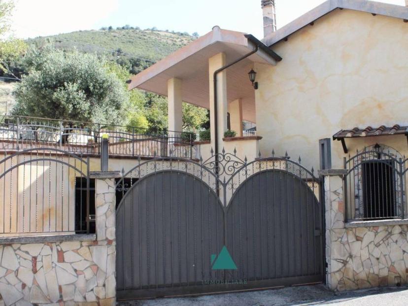 Villa bifamiliare via Papa Giovanni Paolo XXIII, Centro, Palestrina