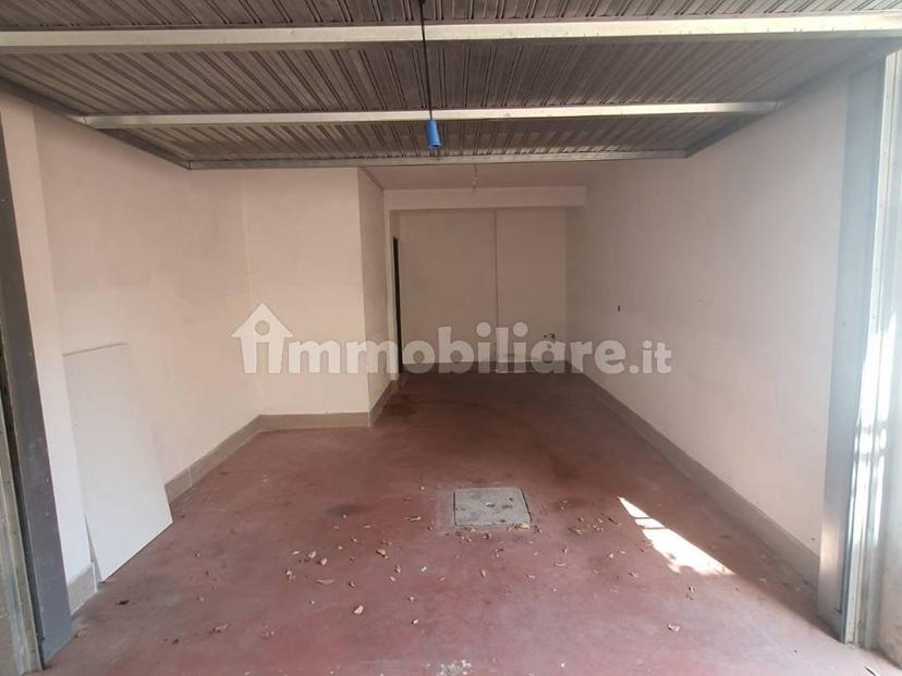 Villa plurifamiliare via Norma Fratelli Parenti 81, Casalotti, Roma
