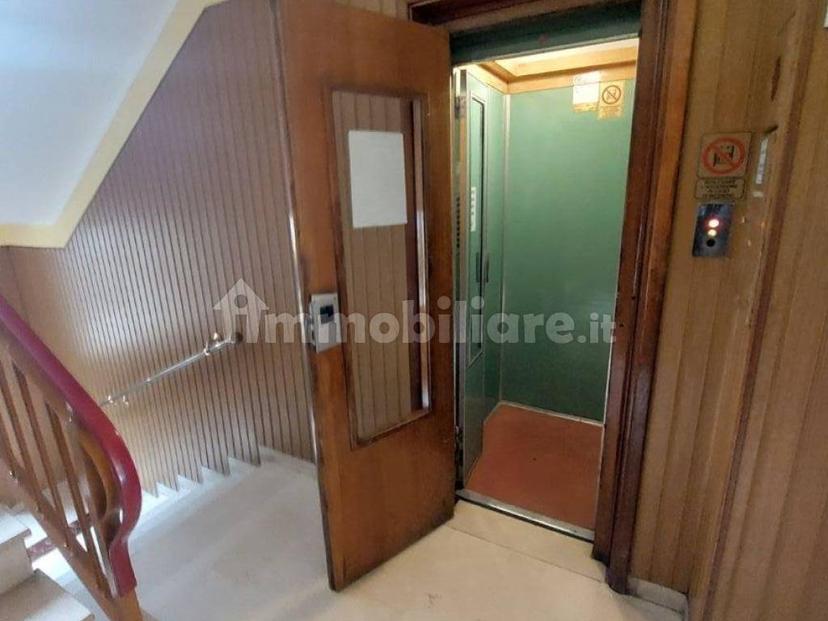 Trilocale via Passo Buole 67, Mirafiori Nord, Torino