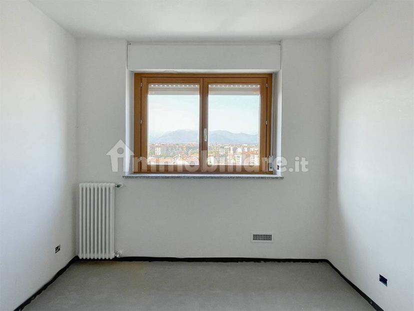 Appartamento via Issiglio 55, San Paolo, Torino